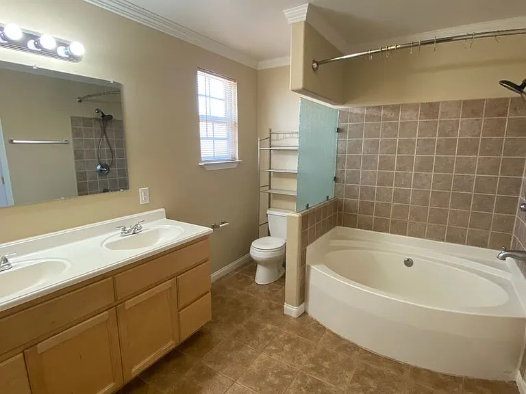 8161 Hemlock Ave — Photo 15