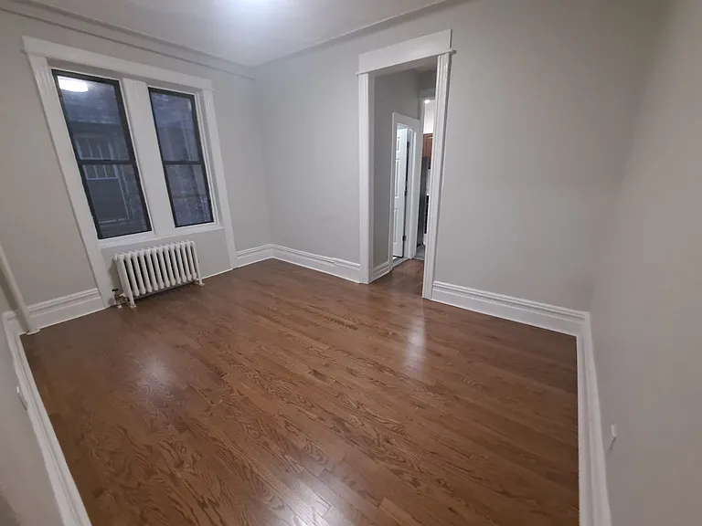39-31 24th St #17 — Photo 7