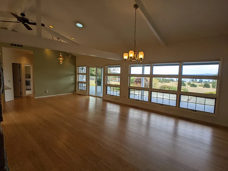 251 Old Schoolhouse Rd — Photo 30