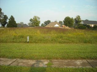 19 Plantation Dr, Pleasant View, TN 37146