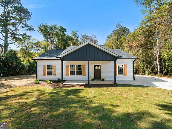 2nd image of 652 Harris Cir