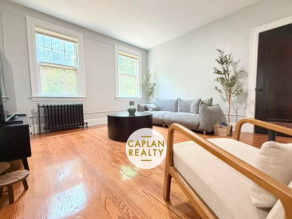 3 bed, $2,750 — Photo 2
