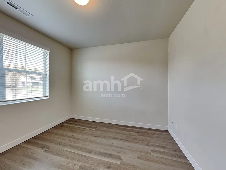 348 Lolo Trail Ave — Photo 7