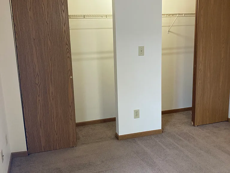 1616 Brook Park Dr — Photo 14