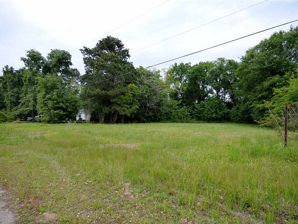 2nd image of 435 Wiggins St