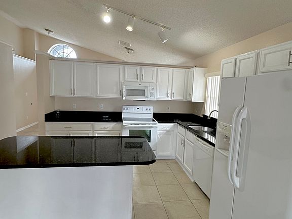 2nd image of 2457 Shelby Cir