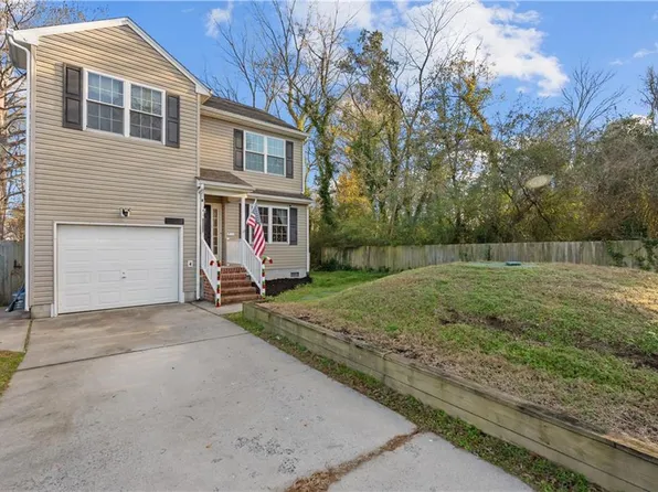 214 Douglas Ave, Chesapeake, VA 23323