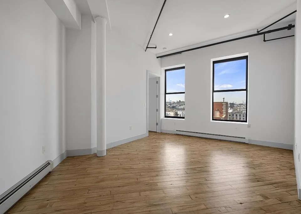 1381 Myrtle Ave #2C