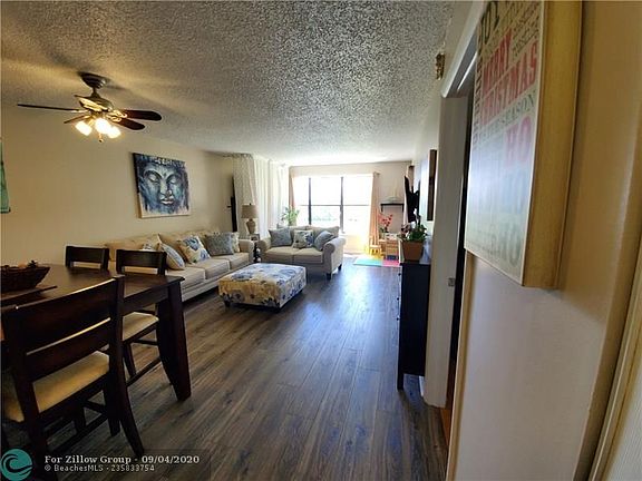 4th image of 2322 S Cypress Bend Dr
