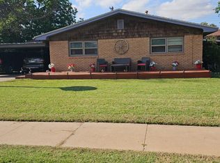 2104 52nd St, Lubbock, TX 79412