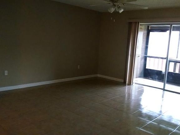 3rd image of 9045 Westchester Cir #75