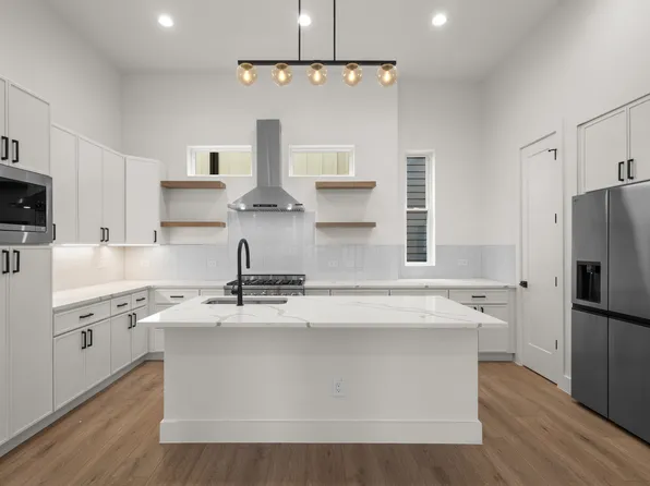 2203 Hondo Ave, Dallas, TX