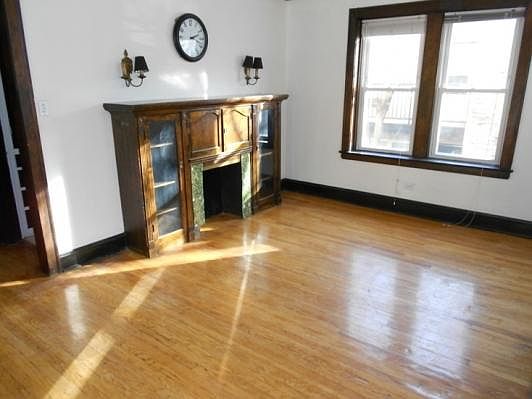1st image of 4427 N Ashland Ave APT 3E