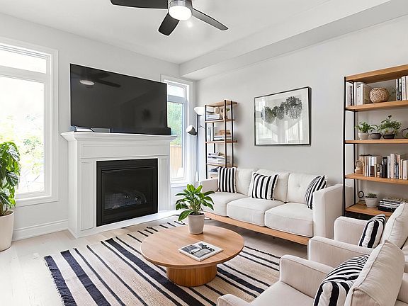 Living Area, Fireplace included