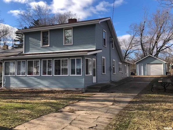 15045 N River Beach Dr, Chillicothe, IL 61523