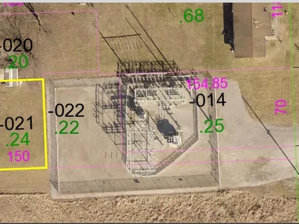 1 S 5th St, Elkville, IL 62932