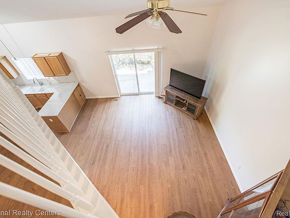 5th image of 50298 Helfer Blvd