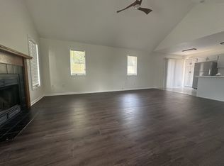 3410 Augusta Dr, Lawrence, KS 66047