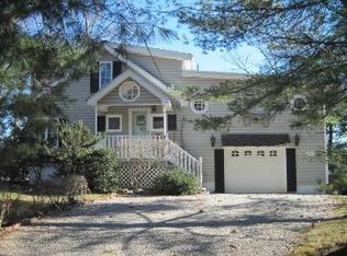 31 Quigley Rd, Hewitt, NJ 07421