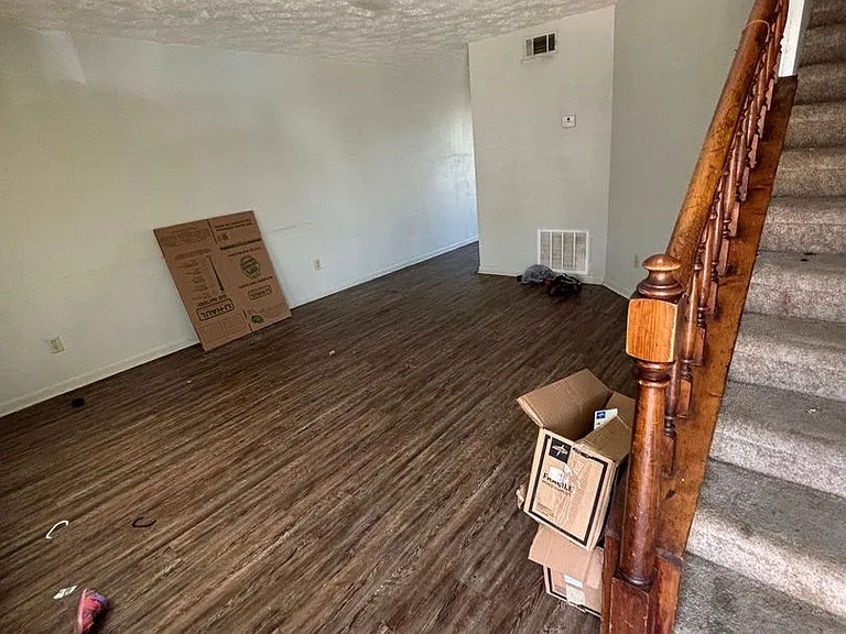 Feemster Lake Apartments — Photo 3
