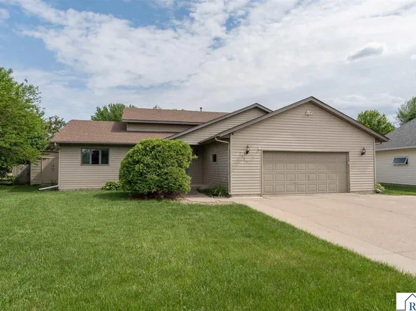 2409 Fair St, Mankato, MN 56001