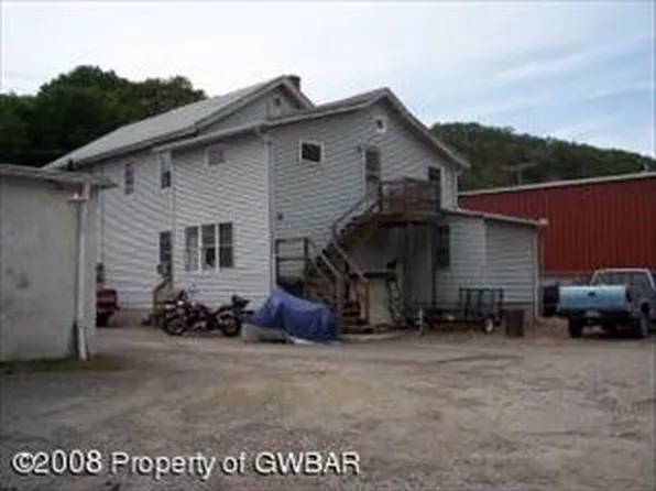 421 Main St, Luzerne, PA 18709