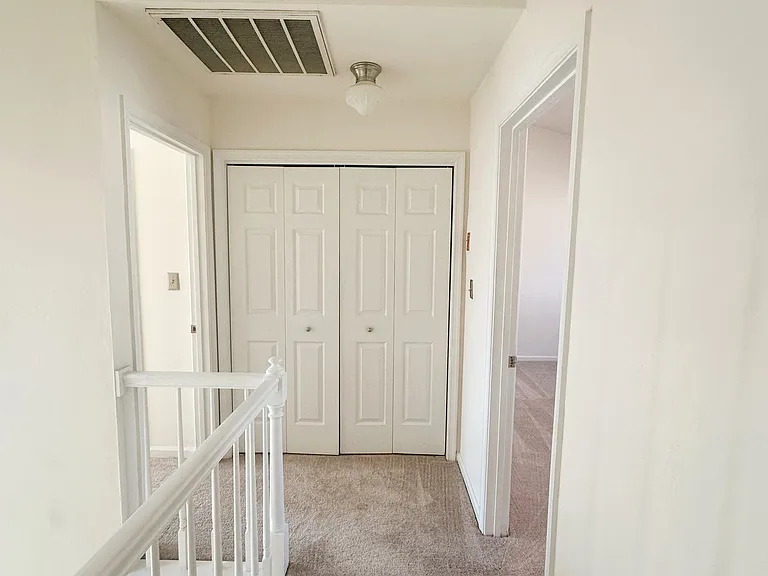 1812 Abbotsbury Way — Photo 24