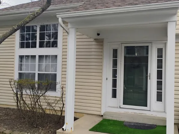 254 Acorn Dr #0, Streamwood, IL 60107