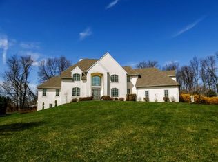 9 Estates Dr, Doylestown, PA 18902