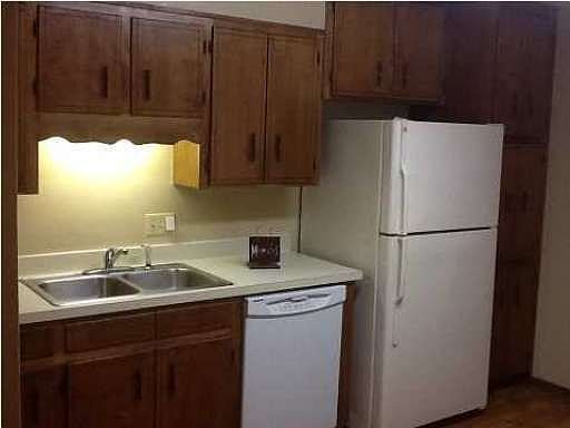 4th image of 7811 Deborah Dr #B