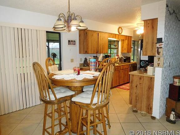 3rd image of 2830 Victory Palm Dr