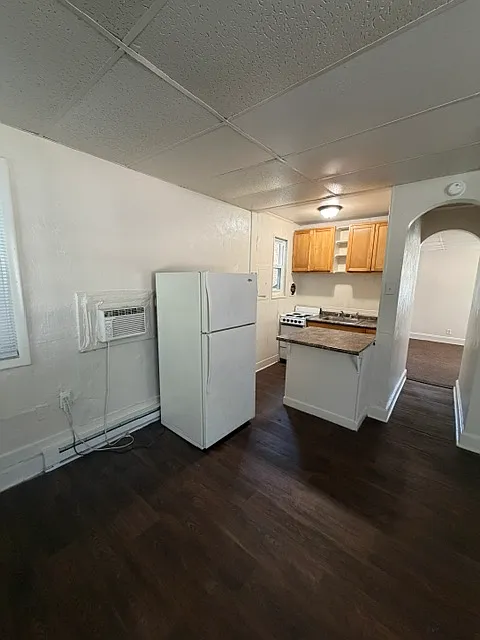 1 bed, 650 sqft, $915 — Photo 2