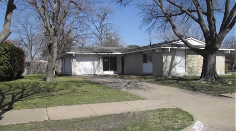 1st image of 3601 Crestview Dr