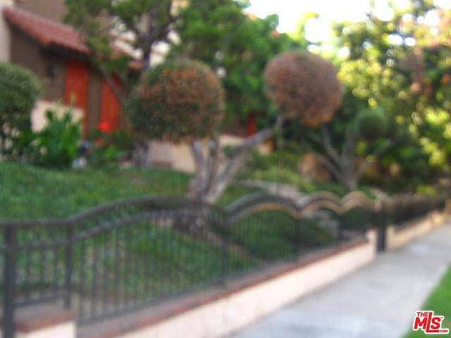 1st image of 1711 Grismer Ave APT 10
