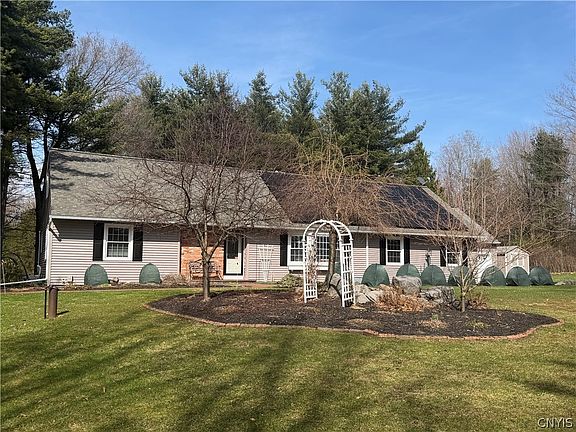 2nd image of 2655 Falls Rd