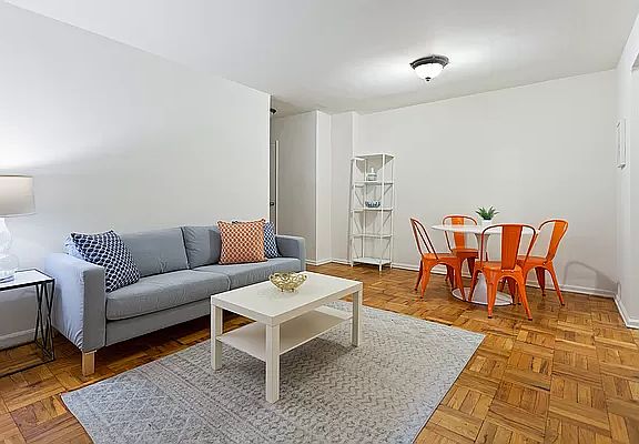 2nd image of 540 Ocean Pkwy APT 1E
