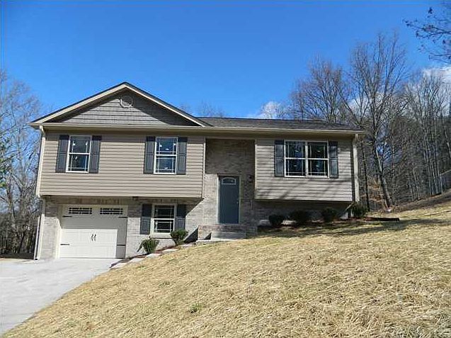 2nd image of 33 Campbell Cir