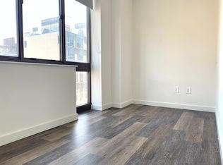 520 W 43rd St APT 14C, New York, NY 10036
