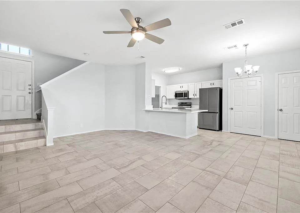 1700 Constantino Cir #B