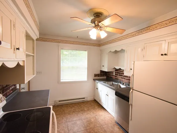 1503 13th St S, Moorhead, MN 56560