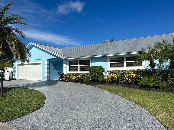 3rd image of 3718 Diane Drive