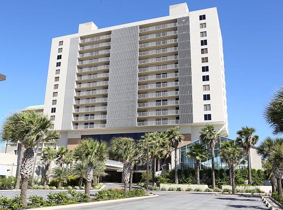 2nd image of 708 Padre Blvd