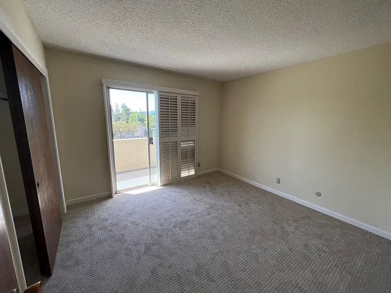 1400 Hopkins Ave #301 — Photo 17