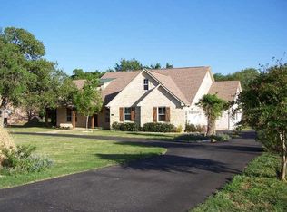 3217 Golden Oaks Cir, Granbury, TX 76049