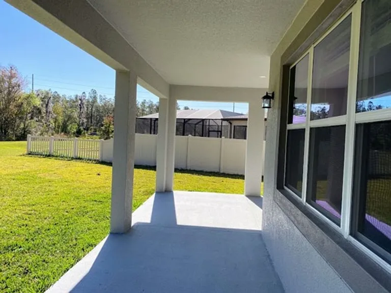 16142 Monterey Greens Cir — Photo 32