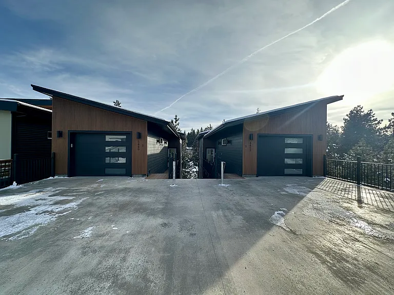 1453 NW Ogden Ave #2 — Photo 1