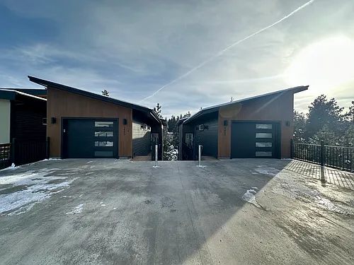 1453 NW Ogden Ave #2 Photo 1