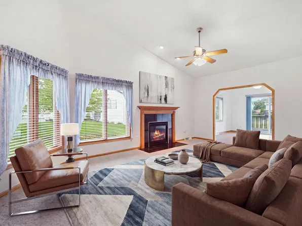 W206N16187 Stonebrook DRIVE, Jackson, WI 53037