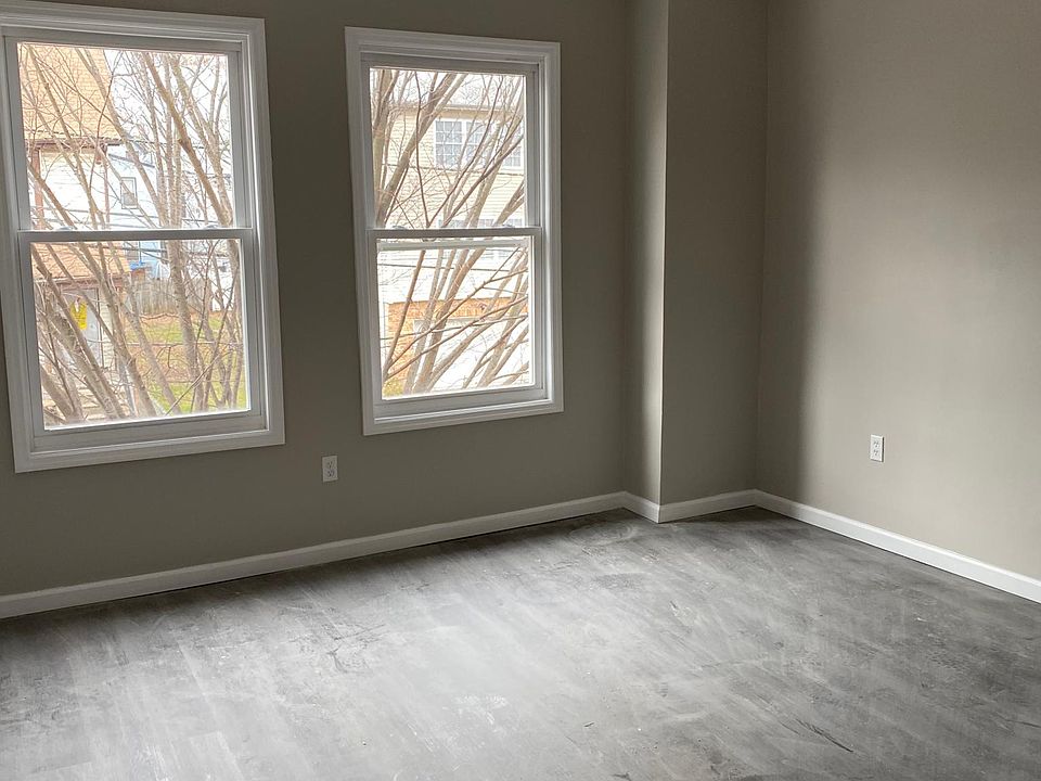 1st image of 247 N 6th St Floor 1