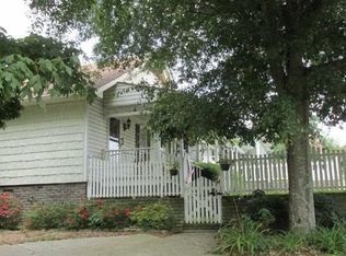 104 Harbour Ave, Albertville, AL 35950